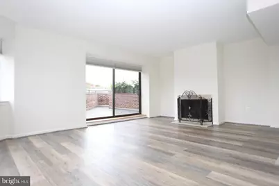 1015 33rd Street NW #814, Washington, DC 20007 - Photo 5