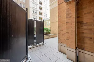 915 E St NW, Washington, DC 20004 - Photo 15