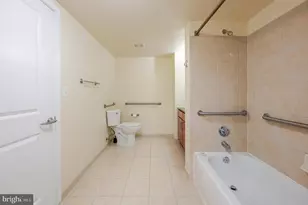 915 E St NW, Washington, DC 20004 - Photo 13
