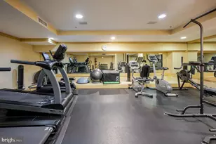 915 E St NW, Washington, DC 20004 - Photo 21