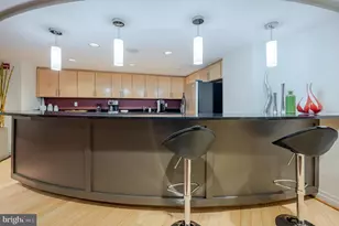 915 E St NW, Washington, DC 20004 - Photo 27
