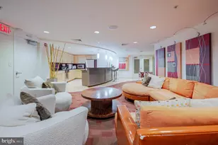 915 E St NW, Washington, DC 20004 - Photo 25