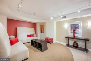 915 E St NW, Washington, DC 20004 - Photo 37
