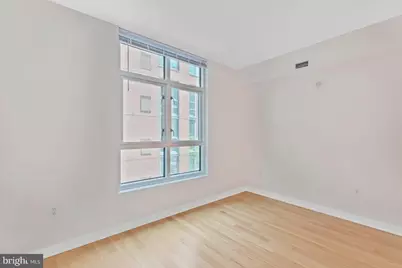 1025 1st Street SE #415, Washington, DC 20003 - Photo 5