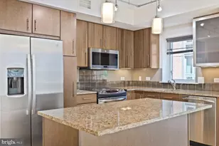 1025 1st St SE, Washington, DC 20003 - Photo 3