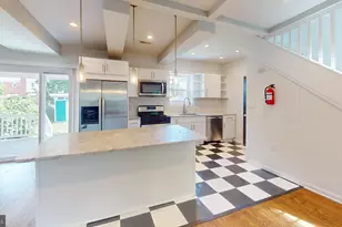 452 Oakwood St SE, Washington, DC 20032 - Photo 3