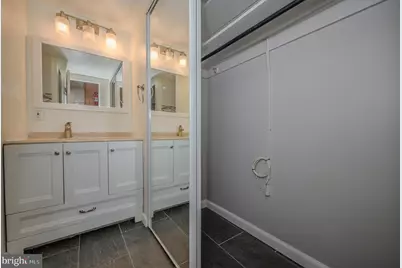922 24th Street NW #414, Washington, DC 20037 - Photo 11