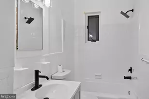 705 8th St SE, Washington, DC 20003 - Photo 19