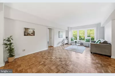2500 Q Street NW #449, Washington, DC 20007 - Photo 11