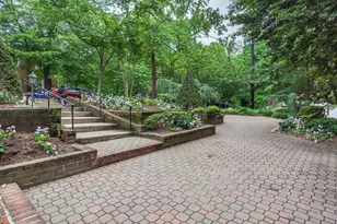 2400 41st St NW, Washington, DC 20007 - Photo 23