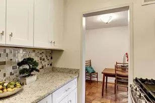 2400 41st St NW, Washington, DC 20007 - Photo 13