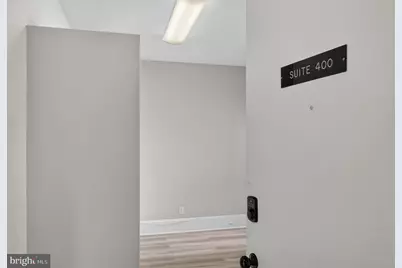 705 8th Street SE #400, Washington, DC 20003 - Photo 3