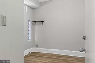 705 8th St SE, Washington, DC 20003 - Photo 9
