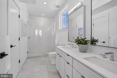 300 8th Street NE #PH502, Washington, DC 20002 - Photo 21
