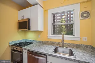 4000 Cathedral Ave NW, Washington, DC 20016 - Photo 13