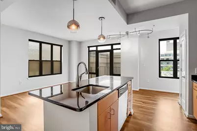1001 L Street NW #811, Washington, DC 20001 - Photo 5