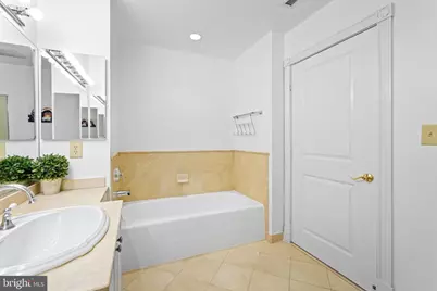 2600 Pennsylvania Avenue NW #501, Washington, DC 20037 - Photo 13