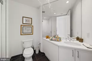 1177 22nd Street NW, Washington, DC 20037 - Photo 15
