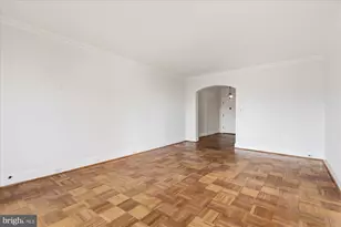 3900 Cathedral Ave NW, Washington, DC 20016 - Photo 9
