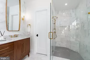 5631 MacArthur Blvd NW, Washington, DC 20016 - Photo 21