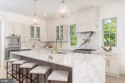 5631 Macarthur Boulevard NW, Washington, DC 20016 - Photo 9