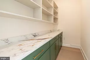 5631 MacArthur Blvd NW, Washington, DC 20016 - Photo 11