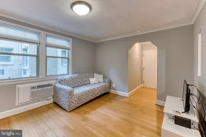 1363 K Street SE #202, Washington, DC 20003 - Photo 5