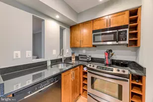 1363 K St SE, Washington, DC 20003 - Photo 11