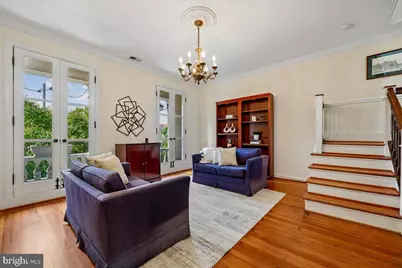 126 E Street SE, Washington, DC 20003 - Photo 3