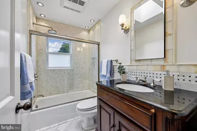 126 E Street SE, Washington, DC 20003 - Photo 21
