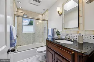 126 E St SE, Washington, DC 20003 - Photo 21