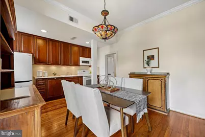 126 E Street SE, Washington, DC 20003 - Photo 11