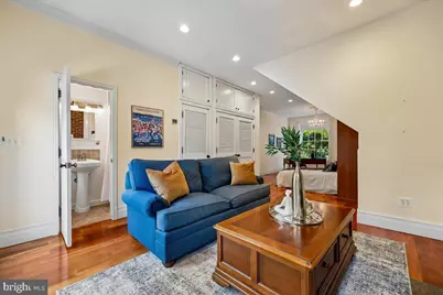 126 E Street SE, Washington, DC 20003 - Photo 29