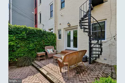 126 E Street SE, Washington, DC 20003 - Photo 33