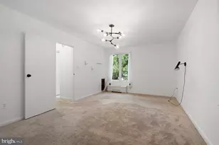 2400 41st St NW, Washington, DC 20007 - Photo 13