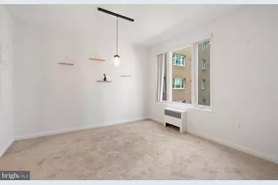 2400 41st Street NW #312, Washington, DC 20007 - Photo 5