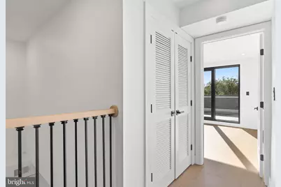 2504 41st Street NW #8, Washington, DC 20007 - Photo 23