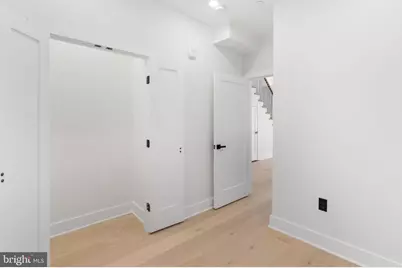 2504 41st Street NW #8, Washington, DC 20007 - Photo 21