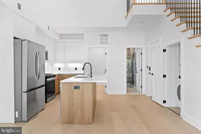 2504 41st Street NW #8, Washington, DC 20007 - Photo 9