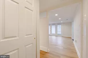 813 Maryland Ave NE, Washington, DC 20002 - Photo 13