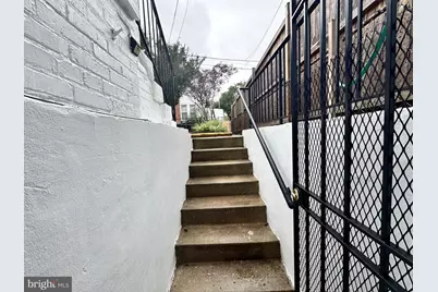 204 16th Street SE #B, Washington, DC 20003 - Photo 13