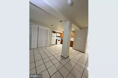 204 16th Street SE #B, Washington, DC 20003 - Photo 5