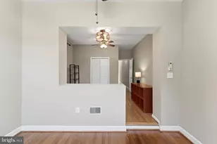 11 R St NW, Washington, DC 20001 - Photo 29