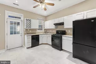 11 R St NW, Washington, DC 20001 - Photo 9