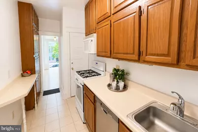 1126 I Street NE, Washington, DC 20002 - Photo 15