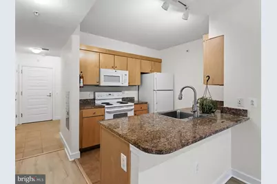 616 E E Street NW #407, Washington, DC 20004 - Photo 5