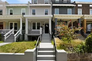 1705 D St SE, Washington, DC 20003 - Photo 3