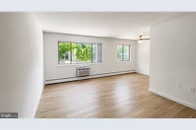 4465 Macarthur Boulevard NW #106, Washington, DC 20007 - Photo 1