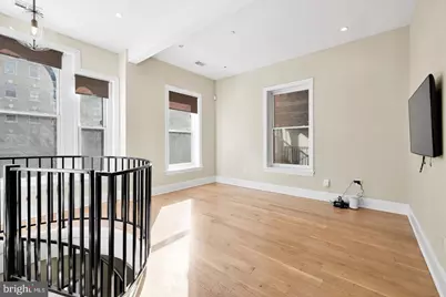 2009 Columbia Road NW #5, Washington, DC 20009 - Photo 5
