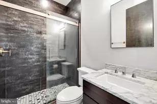 2009 Columbia Rd NW, Washington, DC 20009 - Photo 11